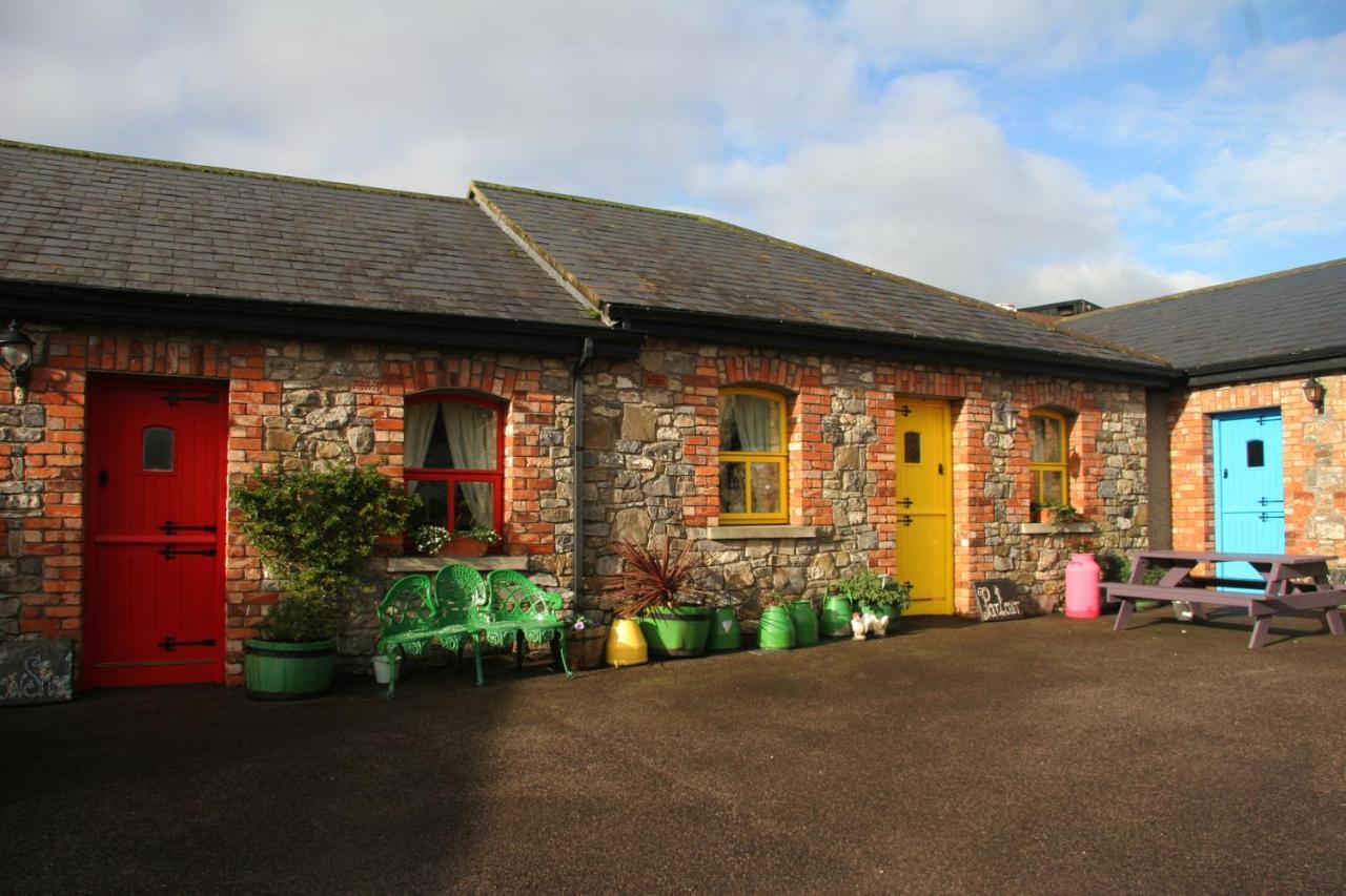 Slane Farm Hostel, Cottages And Camping Εξωτερικό φωτογραφία