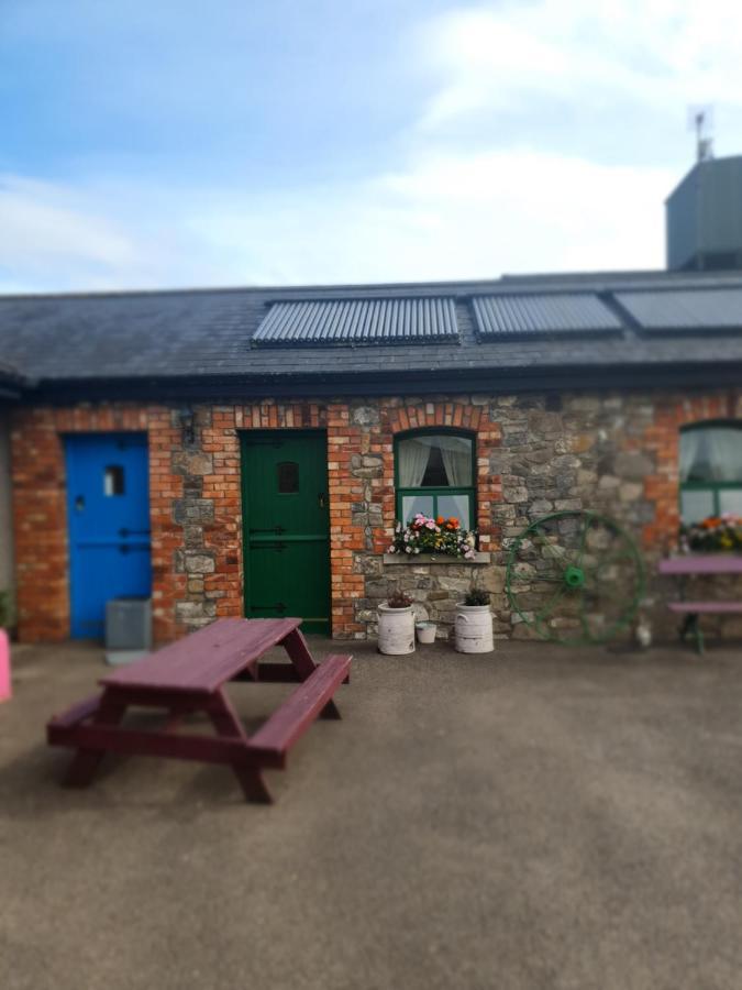 Slane Farm Hostel, Cottages And Camping Εξωτερικό φωτογραφία