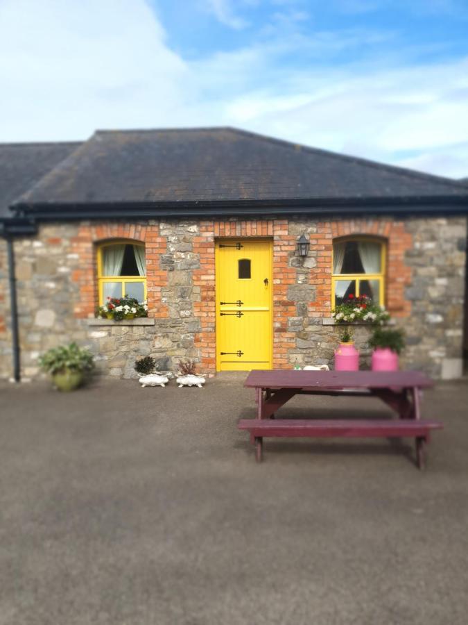 Slane Farm Hostel, Cottages And Camping Εξωτερικό φωτογραφία