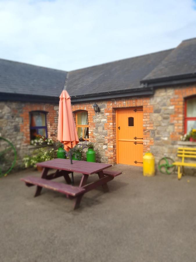 Slane Farm Hostel, Cottages And Camping Εξωτερικό φωτογραφία