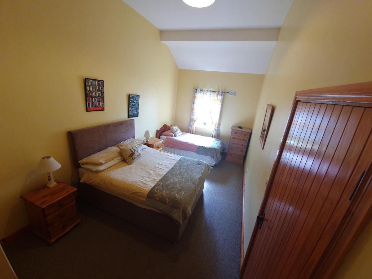 Slane Farm Hostel, Cottages And Camping Εξωτερικό φωτογραφία